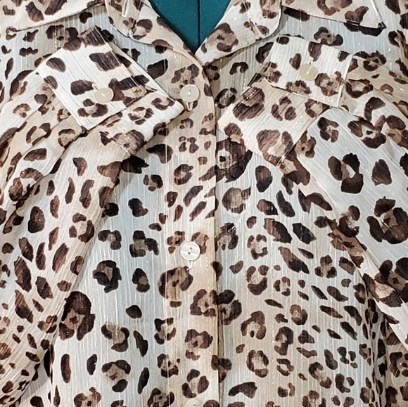 0038. Alfred Dunner ~ Leopord Print ~ Lightweight Blouse ~ 16 - Picture 4 of 11
